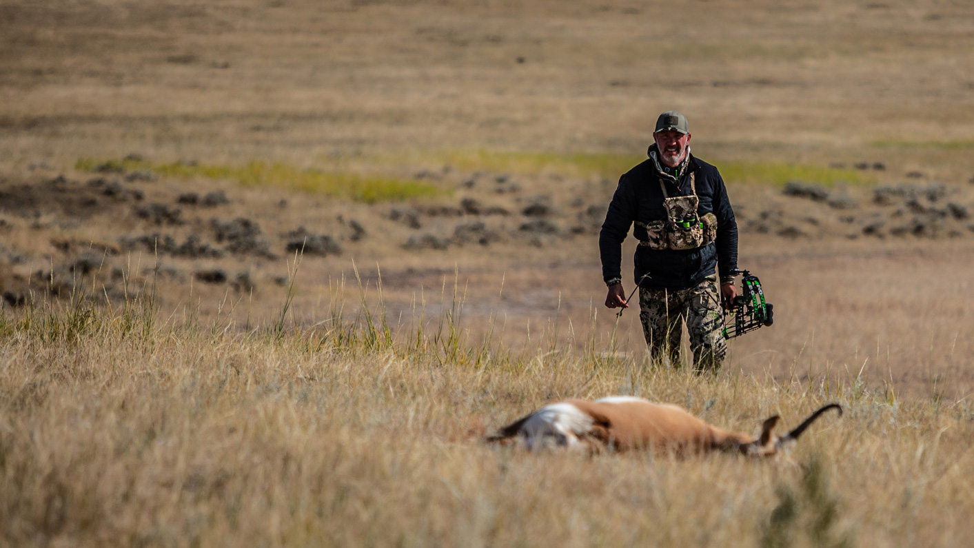 BOWHUNTING ANTELOPE 101: HOW TO HUNT TRAVEL PATHS